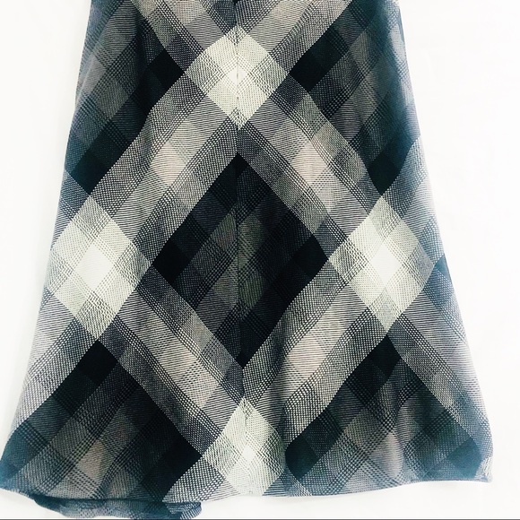 East 5th Midi Knee Length Skirt with Slit Size 10 - Picture 5 of 5